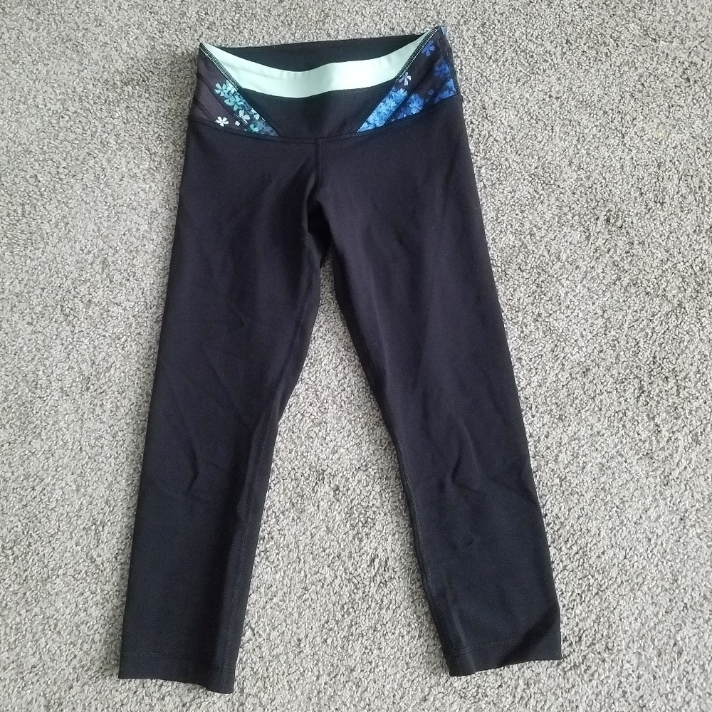 Lululemon reversible cropped leggings yoga…